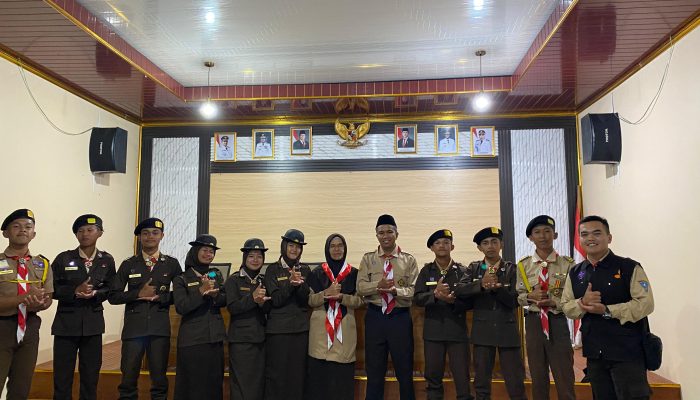 Pramuka MAN 4 Garut Dikukuhkan Menjadi Pasukan Pengibar Bendera pada HUT Pramuka Kwaran Cisewu